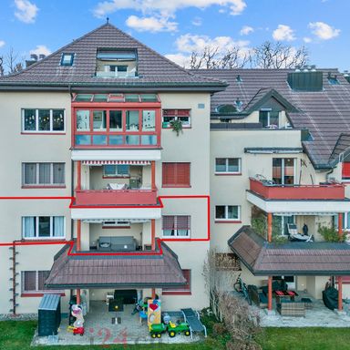 Traumhafte 4.5 Zi-Eigentumswohnung für Familien in Siebnen – Komfort und Lebensqualität vereint