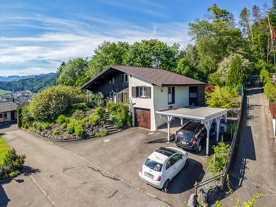 Einfamilienhaus mit Wintergarten: Seeblick, Bergpanorama und Gartenidylle
