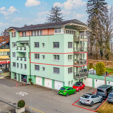 3.5-Zi-Wohnung im steuergünstigen Lachen SZ
