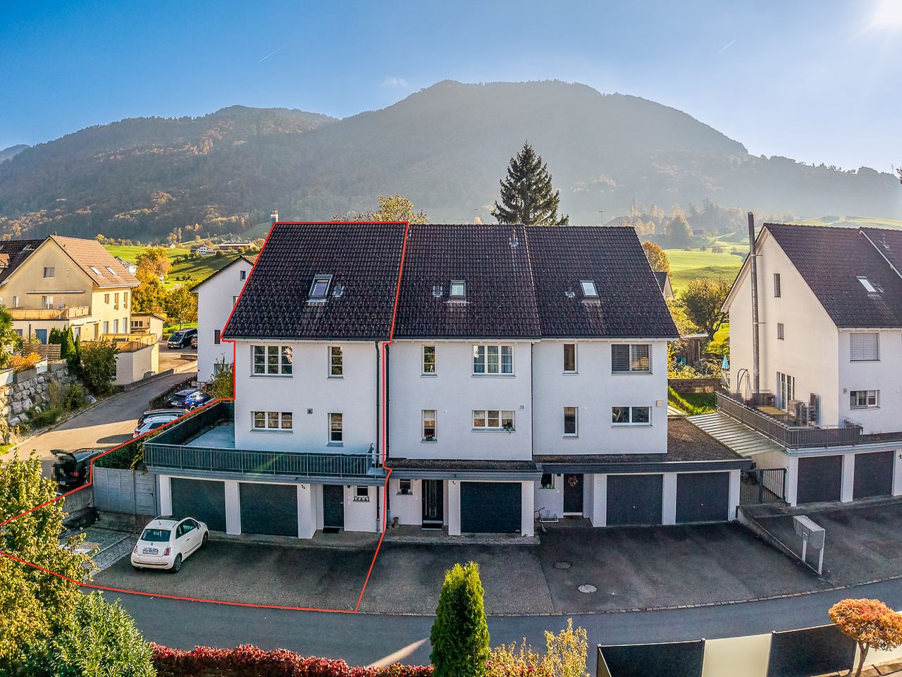 Platz für die ganze Familie – Grosses 5.5-Zi-Eckhaus mit Garten und Terrasse