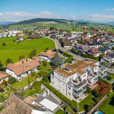 Moderne 2.5-Zi-Gartenwohnung an zentraler Lage in Siebnen SZ