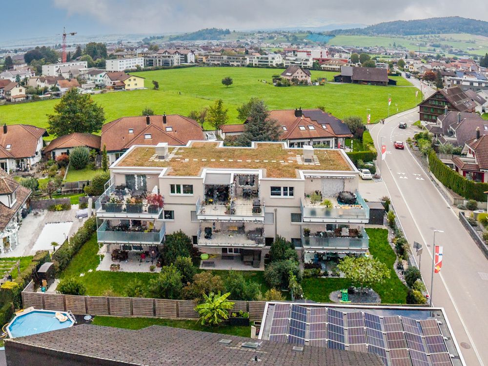 Moderne 2.5-Zi-Gartenwohnung an zentraler Lage in Siebnen SZ