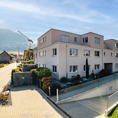 Moderne 2.5-Zi-Gartenwohnung an zentraler Lage in Siebnen SZ