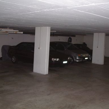 Tiefgaragenplatz Nr. 47 Mürtschenstrasse Buttikon